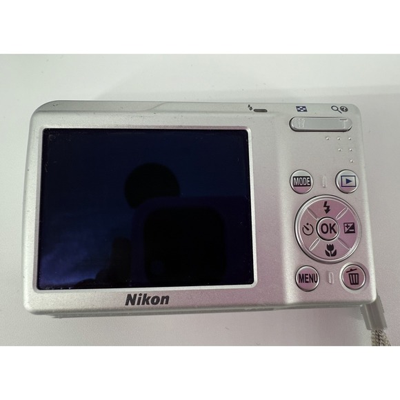 Nikon CoolPix S202 Compact Digital Camera Zoom Charger, Manuals Tested Working - Picture 9 of 11